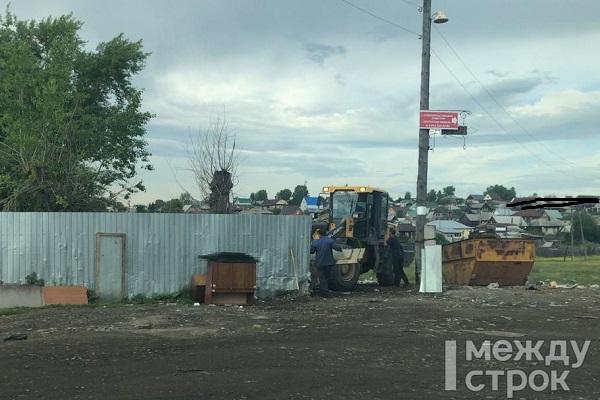 Свалку в Верхней Салде убрали через два часа после жалобы Владимиру Путину - Фото 1
