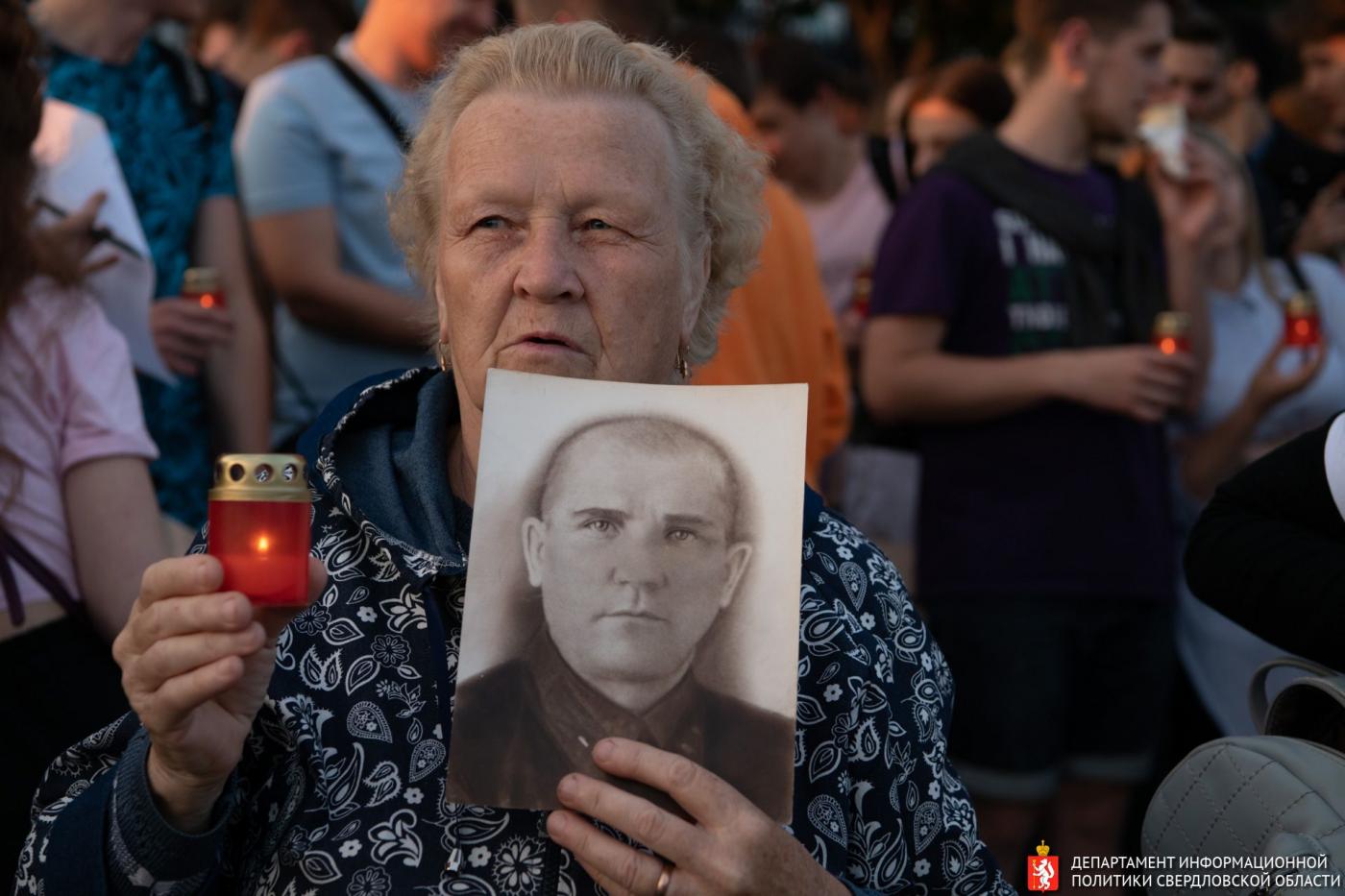 В День памяти и скорби на Широкой речке состоялась торжественно-траурная церемония - Фото 1