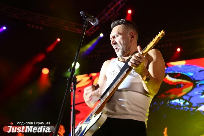 Руководство «Екатеринбург Арены» заплатит за безопасность на концерте «Лениграда» 3 миллиона рублей - Фото 1