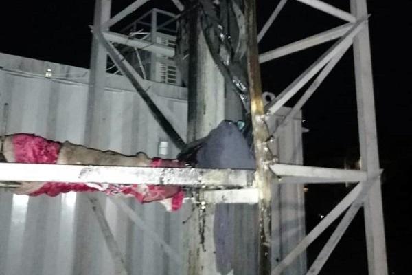 В Североуральске женщина решила избавиться от бессонницы с помощью поджога вышки сотовой связи - Фото 1