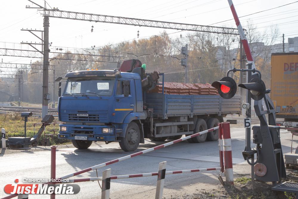 На железнодорожном переезде у Марамзино введут реверсивное движение - Фото 1