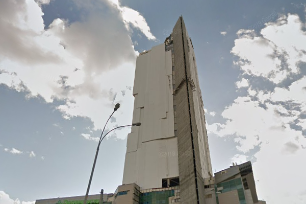 Мэрия Екатеринбурга подала иск о сносе пристроя к торговому центру «Свердловск» - Фото 1