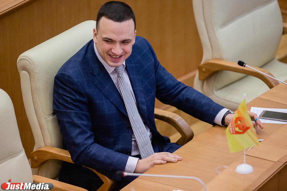 Екатеринбургский депутат Госдумы провел прием в комментариях у Леди Гаги - Фото 1