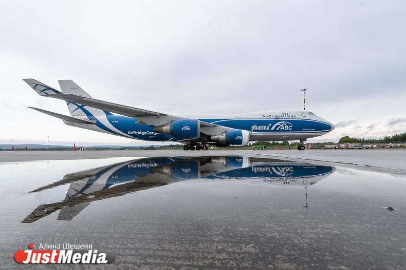 Взлеты и посадки. JustMedia.ru понаблюдал за самолетами в Кольцово - Фото 1