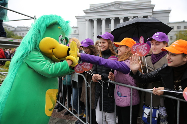 УрФУ в День знаний отказался от воздушных шаров - Фото 1