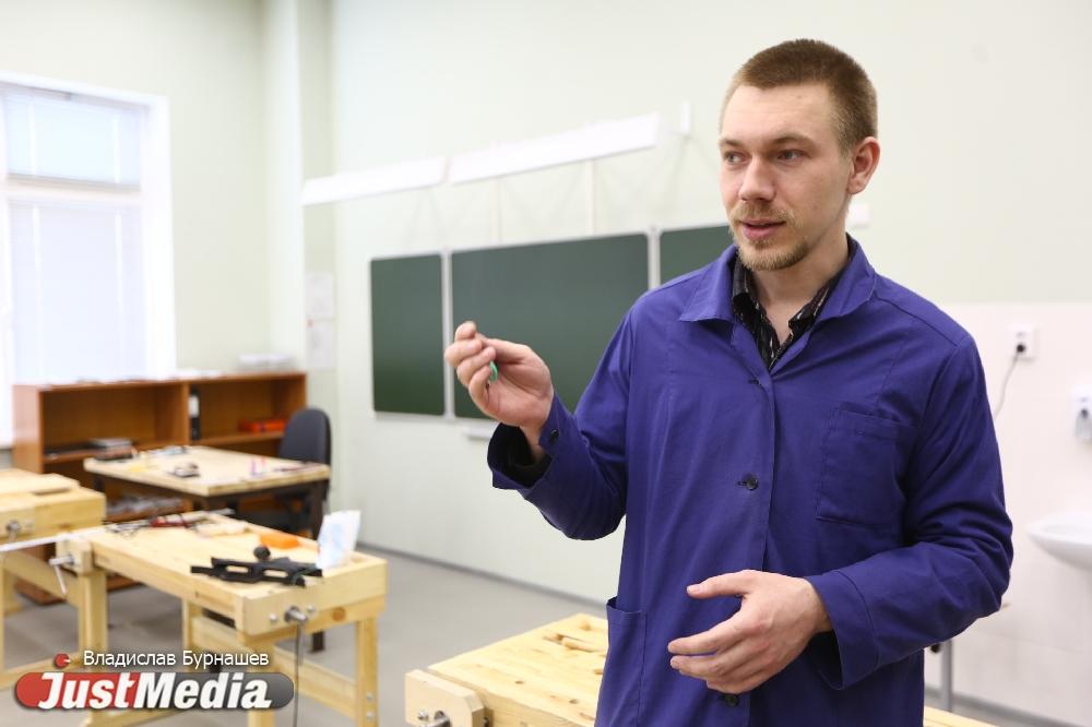 Сотрудникам госучреждении и бюджетных организаций повысят зарплату с 1 октября - Фото 1