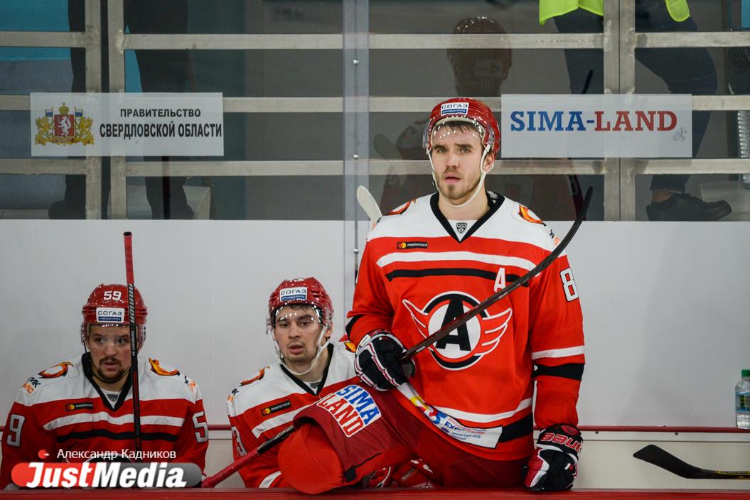 «Автомобилист» уступил «Спартаку» и потерпел третье поражение подряд - Фото 1