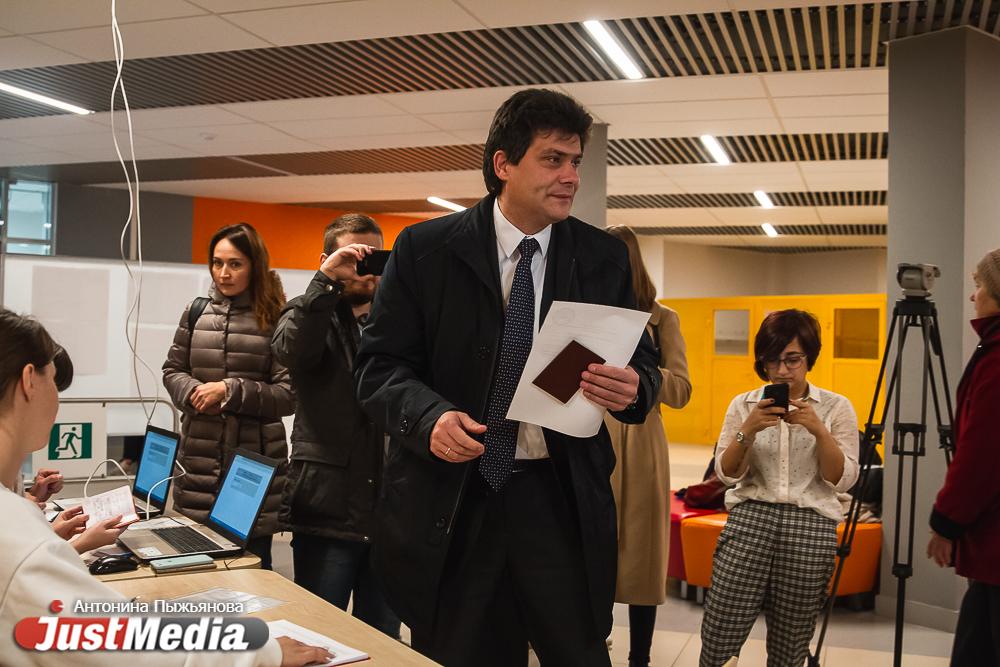 «Мы жестко поговорили с руководителями предприятий». Высокинский рассказал, сколько жалоб о принуждении голосовать поступило на горячую линию - Фото 1