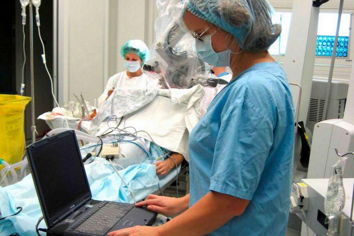 Нейрочудо: в онкодиспансере проводят операции на мозге мирового уровня - Фото 1