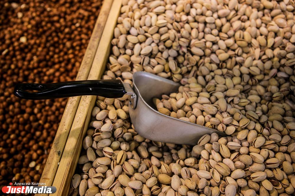 В Роспотребнадзоре рассказали, как часто надо есть орехи и чем они опасны - Фото 1