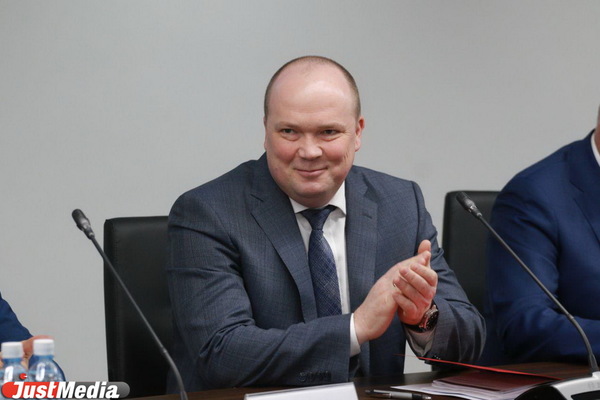 Куйвашев представил нового главу свердловского УФСБ главам городов - Фото 1