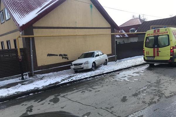 В Екатеринбурге цыган на чужой машине сбил девушку-хореографа и через родных начал ей угрожать - Фото 1