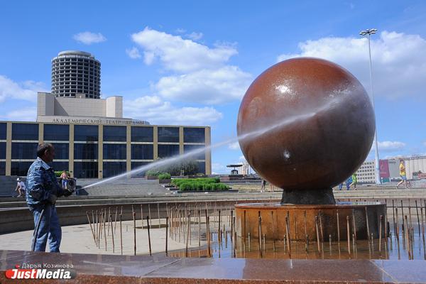Фонтан в сквере у Драмтеатра отремонтируют до конца года - Фото 1