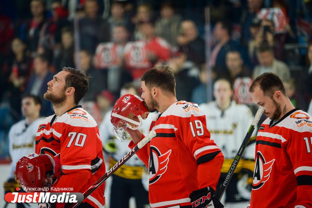 «Автомобилист» после провального отрезка попрощался с одним из тренеров - Фото 1