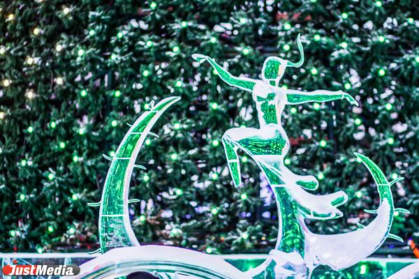 На площади Обороны установят новогоднюю елку за 250 тысяч рублей - Фото 1