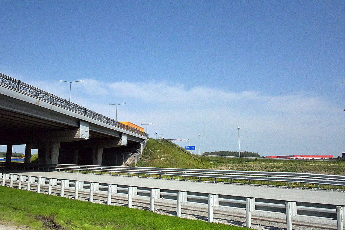 Минтранс объявил конкурс на лучший проект благоустройства дорожной развязки Кольцовского тракта с ЕКАД - Фото 1