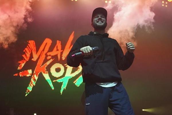 Макс Корж высказался по поводу ДТП с фанатами и пожара в Перьми - Фото 1