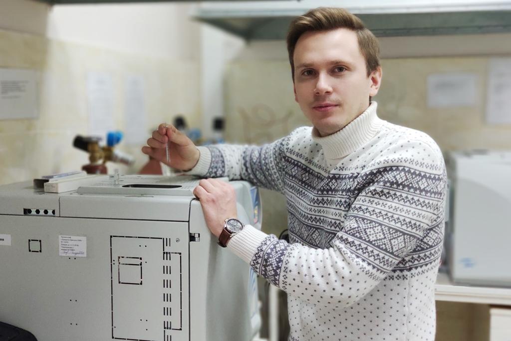 В Екатеринбурге аспирант УрФУ создал новый тип солнечных батарей  - Фото 1