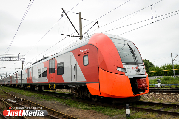 В Свердловской области поезд насмерть сбил пожилого мужчину  - Фото 1