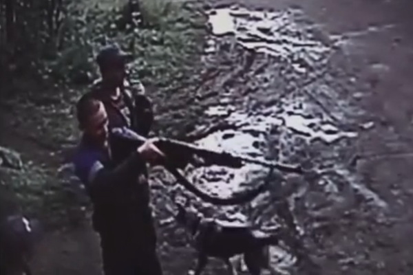 Пьяный тагильчанин, простреливший голову семилетнему ребенку, попал на видео - Фото 1