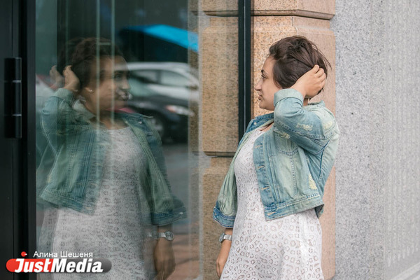 Журналист Дарья Александрович: «Для жителей Урала у меня один совет – берите отпуск и уезжайте». В Екатеринбурге +13 - Фото 1