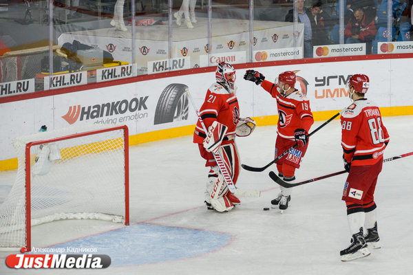 «Автомобилист» в гостях всухую переиграл уфимский «Салават Юлаев» - Фото 1