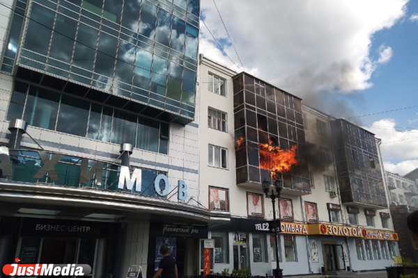 Дом Горсовета №5, пострадавший из-за серьезного пожара, восстановят за 4 миллиона рублей - Фото 1