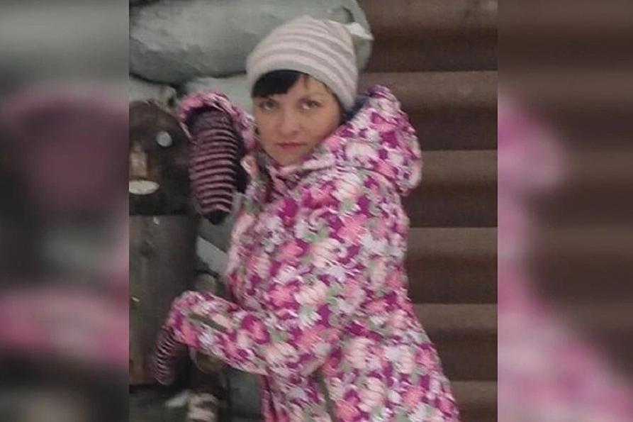  В Екатеринбурге неделю назад женщина ушла гулять с собакой и пропала - Фото 1