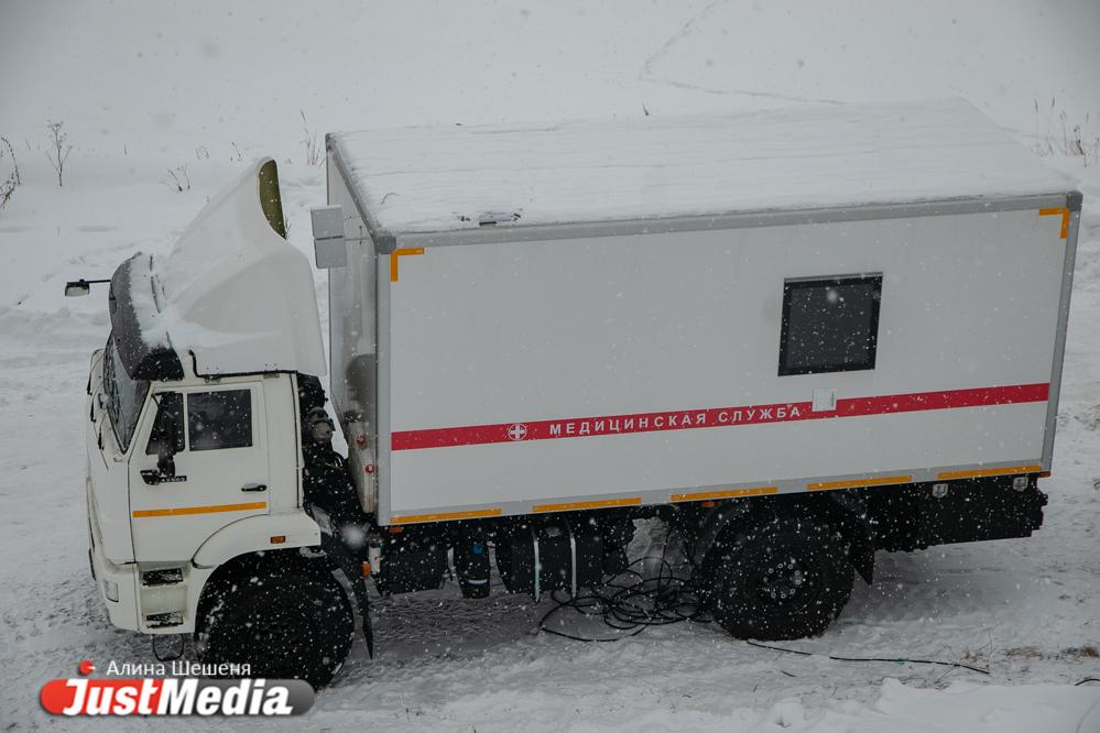  «Пенсионеры просто так заходят померить давление. Для них это, как в магазин сходить». JustMedia.ru показывает ФАПы, впервые установленные на Крещение - Фото 1