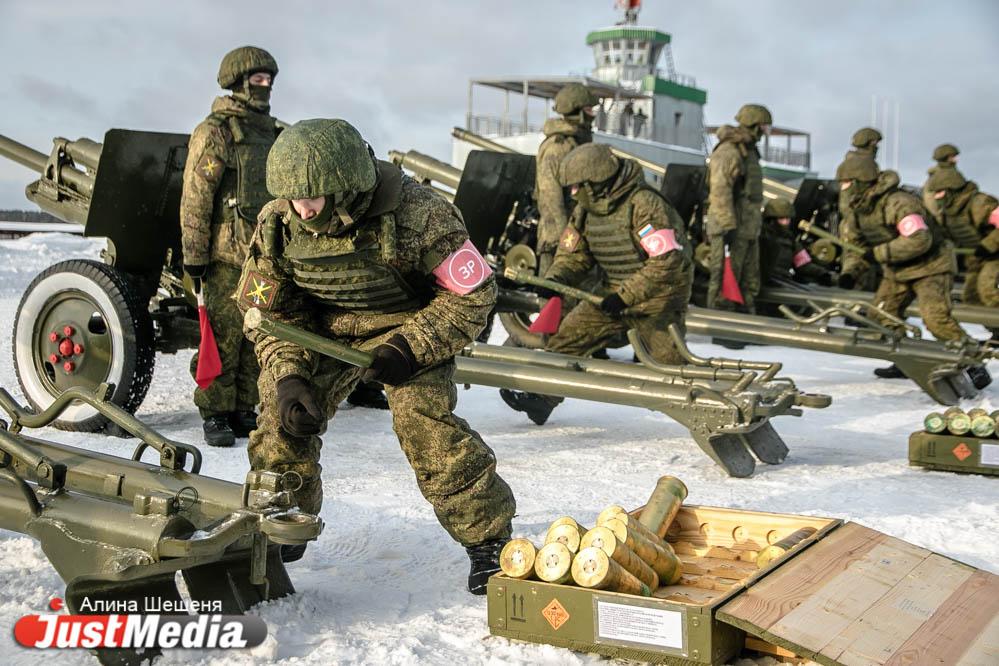 Военные раскрыли, как готовятся к празднованию Дня защитника Отечества. ФОТО с репетиции - Фото 1