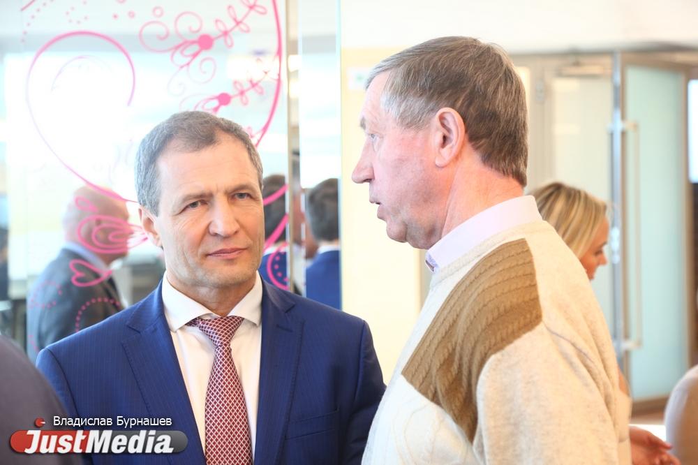 Спикер думы Екатеринбурга Володин признался, сколько квартир получил за время службы в полиции - Фото 1