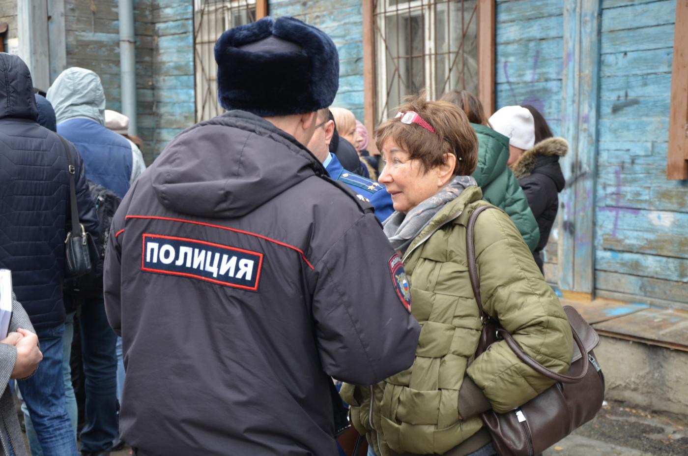 Жители сгоревших домов на Уралмаше попросили возбудить уголовное дело - Фото 1