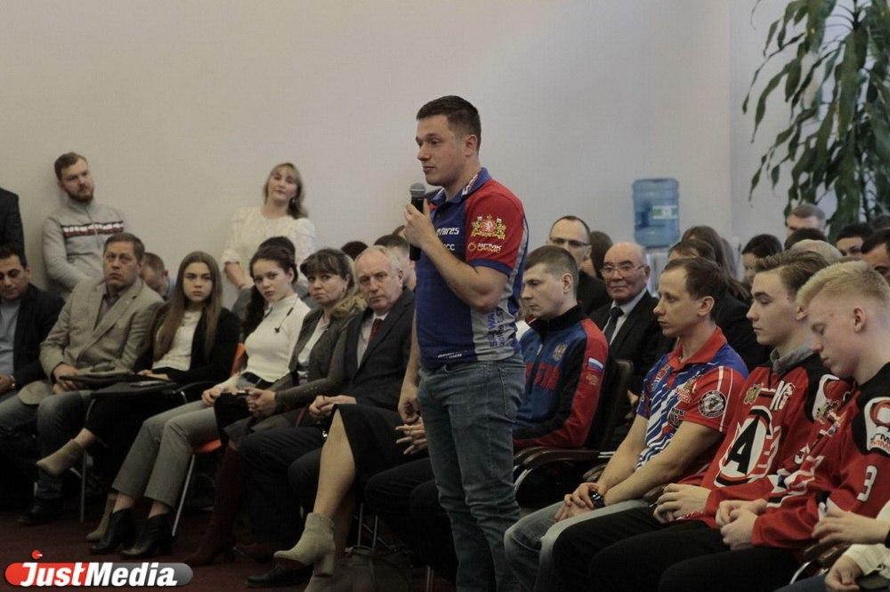 Гонщик Карякин пожаловался новому министру спорта, что бизнесмены отказались спонсировать его команду  - Фото 1