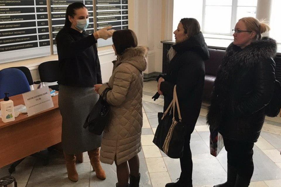 Мэрия Екатеринбурга обезопасила себя от коронавируса - Фото 1