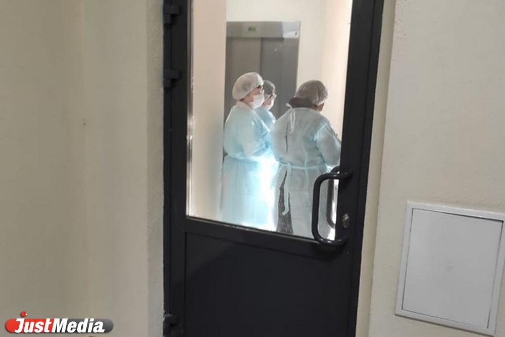 Екатеринбуржцев, вернувшихся из Испании, госпитализировали с подозрением на коронавирус - Фото 1
