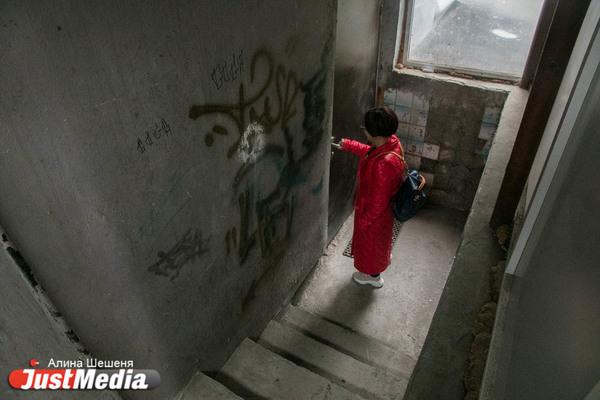 Свердловская ГЖИ назвала объявления на подъездах о карантине фейком - Фото 1