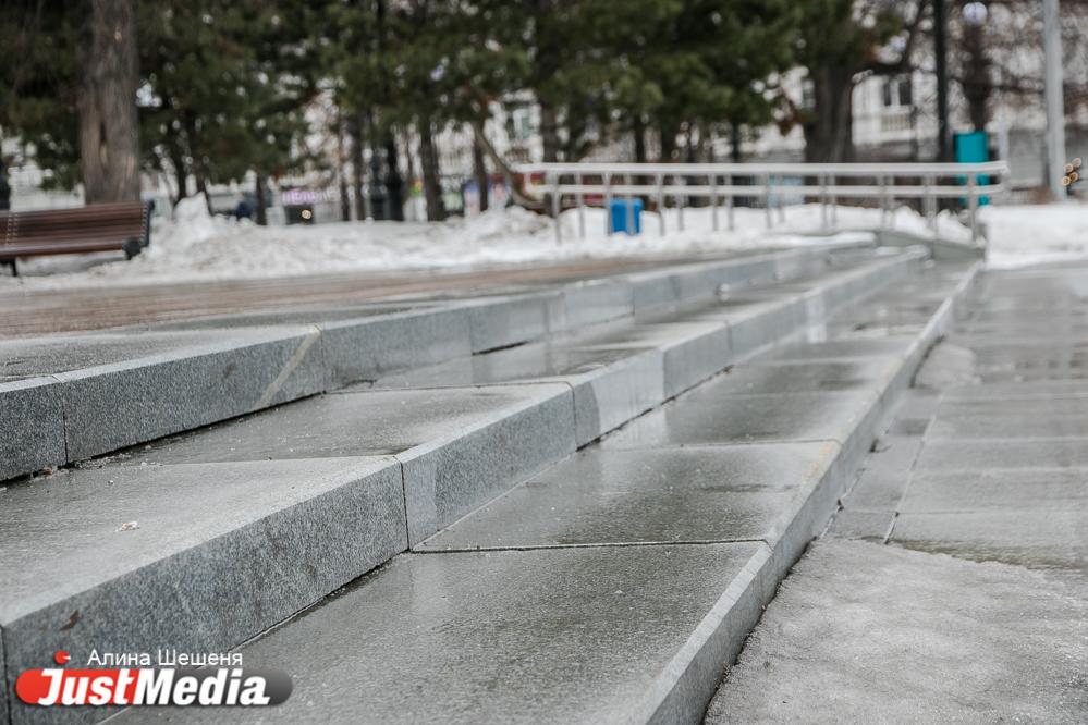 В апреле мэрия Екатеринбурга начнет укладывать в гранит 8 Марта - Фото 1