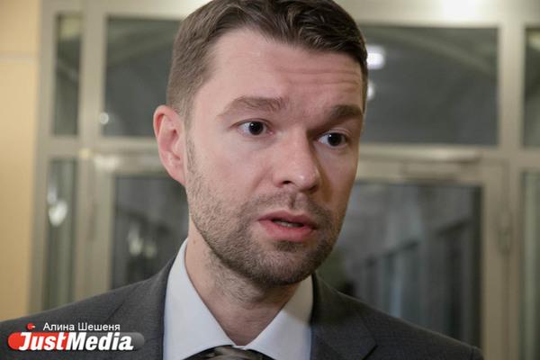 Депутаты Екатеринбурга попросили Володина отдать пиар-средства на закупку машин скорой помощи - Фото 1