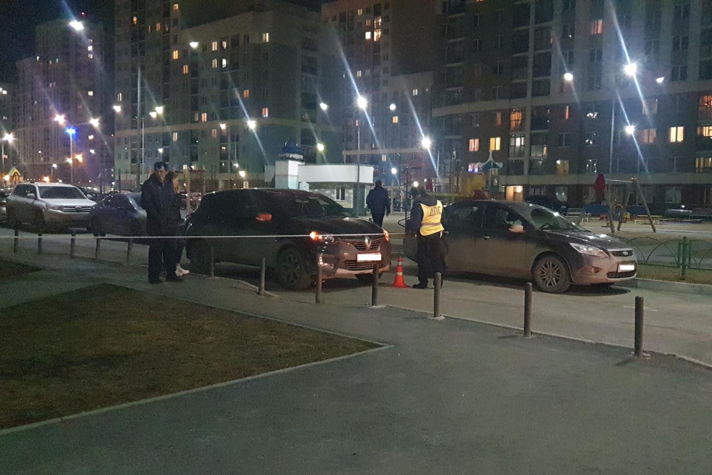 В Академическом водитель кроссовера сбил семилетнего мальчика на самокате - Фото 1