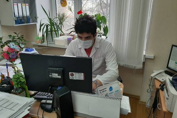 Уральский медуниверситет начал удаленно готовить медиков для лечения коронавируса - Фото 1