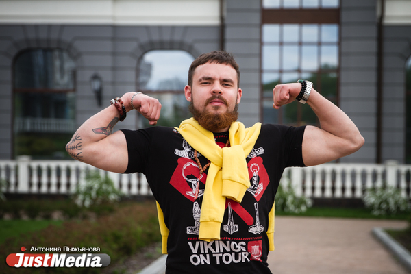 Иван Хвоя, тренер по фитнесу: «Всем желаю быть на позитиве и заниматься спортом». В Екатеринбурге +19 градусов