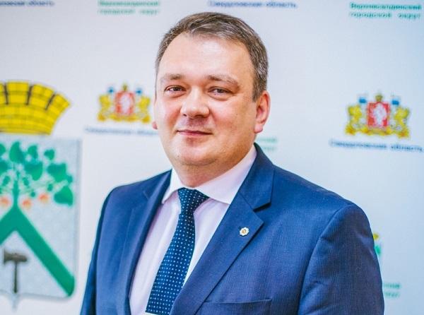 Мэр Верхней Салды уходит в досрочную отставку из-за болезни отца - Фото 1