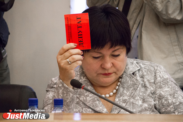 Умерла депутат Екатеринбургской гордумы Елена Дерягина. У нее подозревали COVID-19