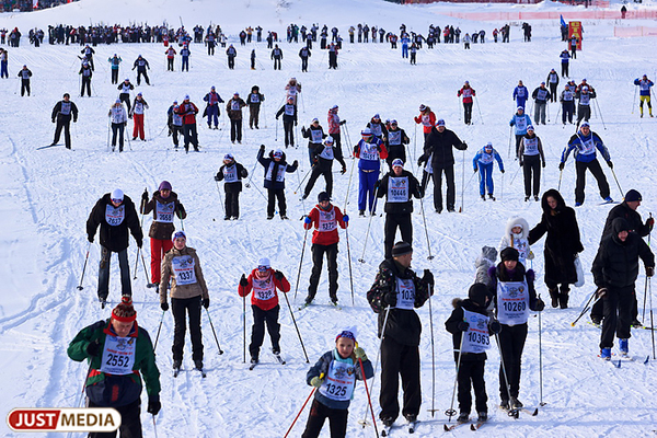 Участникам «Лыжни России» рассказали, как правильно выбирать лыжи и палки  - Фото 1