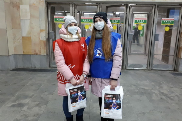 Екатеринбургский горздрав раздаст пять тысяч масок посетителям торговых центров - Фото 1