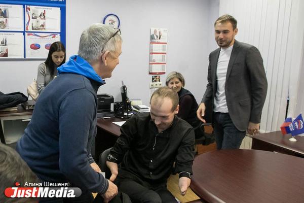 Стало известно, сколько зарабатывает паралимпиец, устроившийся в «Яндекс.Еду»  - Фото 1