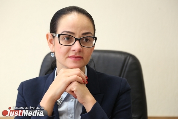 Директору ДИВСа пожаловались на аховое положение гостиницы из-за плохой работы Глацких - Фото 1