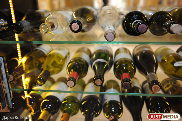 В Свердловской области не будет запрета на продажу алкоголя в майские праздники - Фото 1