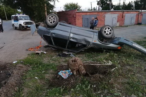 В Богдановиче пьяный водитель угробил своего пассажира, лежавшего в багажнике - Фото 1