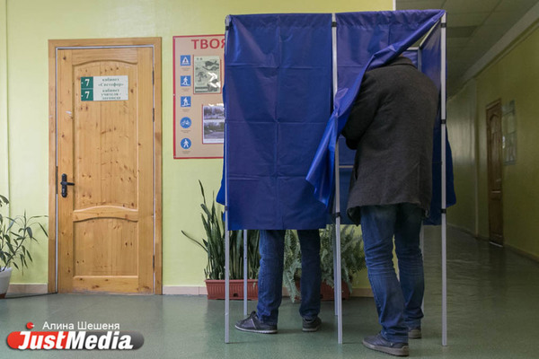 На Среднем Урале участки для голосования по поправкам в Конституцию будут дезинфицировать в течение дня, а у пришедших будут измерять температуру - Фото 1